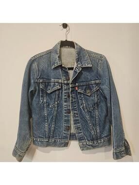 Vintage Levi’s Strauss Red Tab Denim Trucker Jacket Women Sz S READ